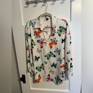 Butterfly blouse size xl.
